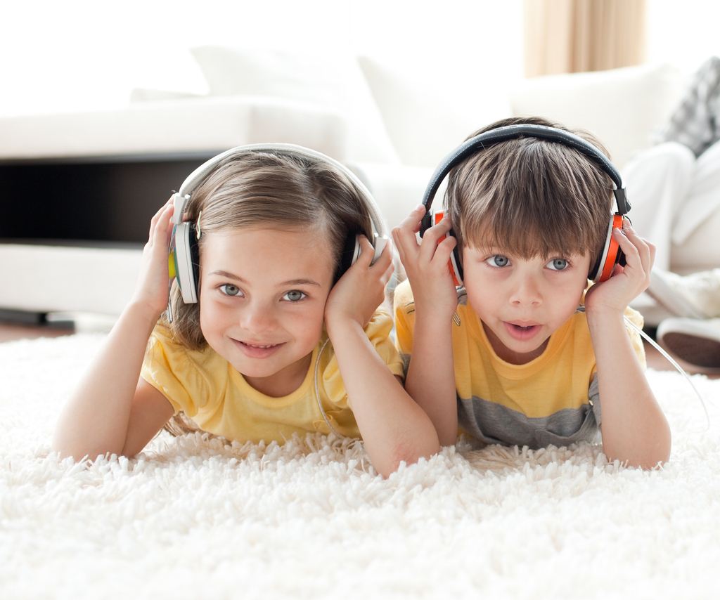 从,“,听音乐,”,开始,孩子,的,音乐,启蒙,经,常有,孩 . 从“听音乐”开始孩子的音乐启蒙
