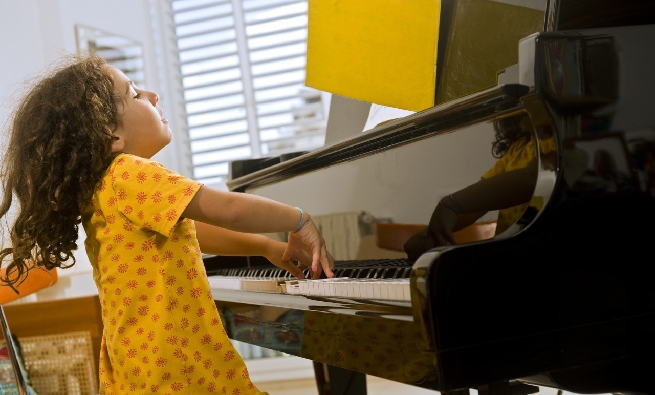 为什么,要,鼓励,孩,子多,参加,钢琴,演出,和,比赛,学, . 为什么要鼓励孩子多参加钢琴演出和比赛？
