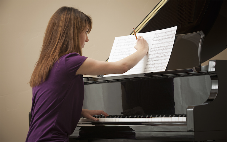 钢琴,专业,生,是,怎样,看,谱子,的,学琴,不,扎实,读谱 . 钢琴专业生是怎样看谱子的？