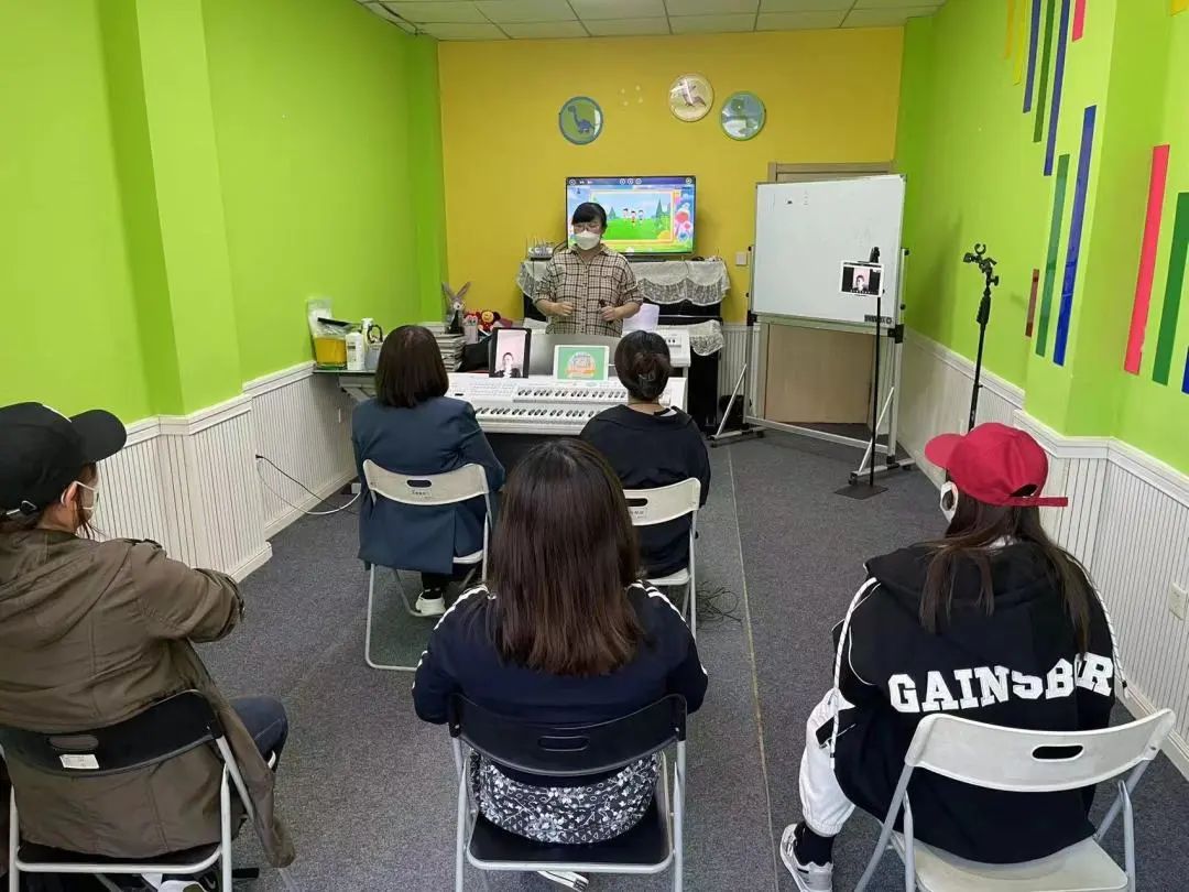 首次,双排,键,大师,班双师,培训,圆满,结束,5月,17日 . 首次双排键大师班双师培训圆满结束！